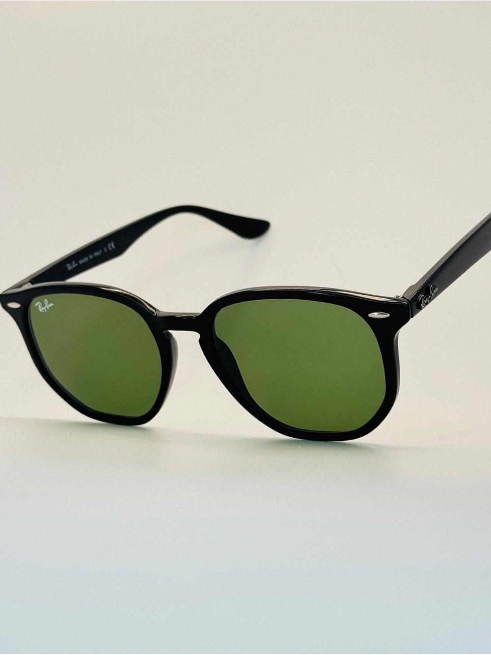 Ray-Ban RB4306 ERIKA HIGHSTREET